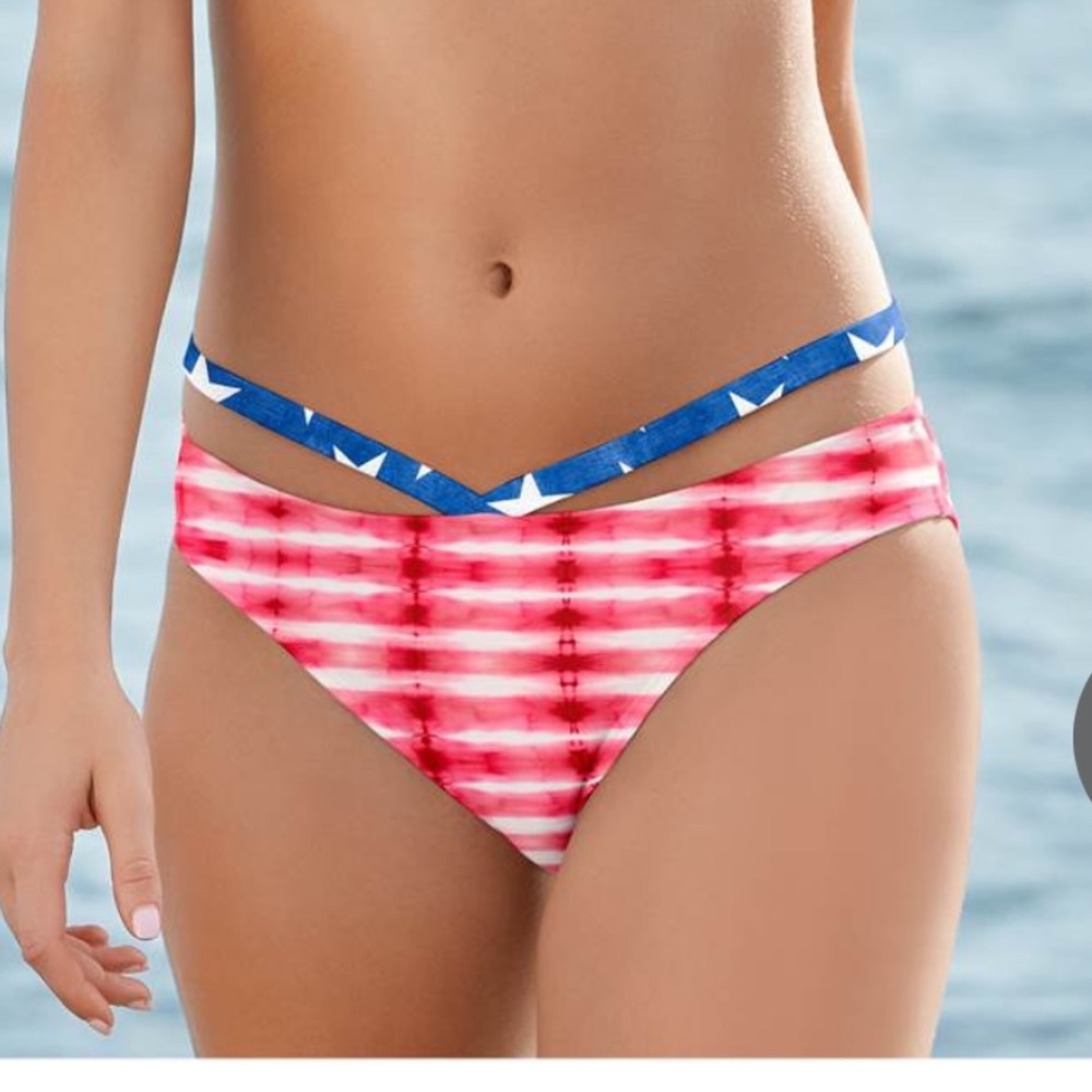 Venus bikini bottoms size XL